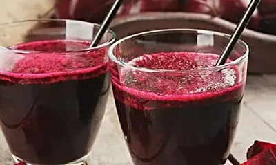 Sucuri proaspăt stoarse